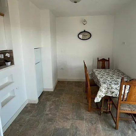 Apartment With Parking Space - 24898 *