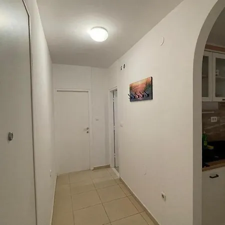 Διαμέρισμα With Parking Space - 24898 *