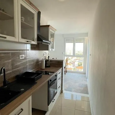 With Parking Space - 24898 Апартаменты