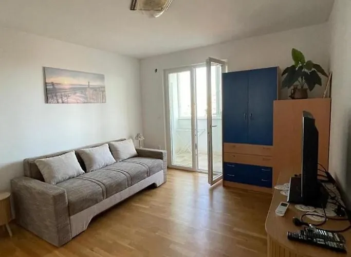 With Parking Space - 24898 * Split